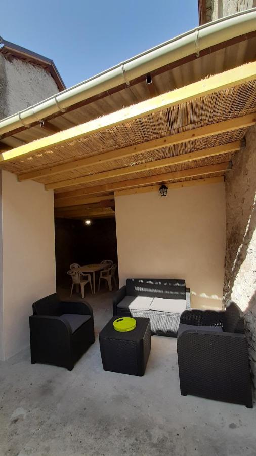 Petite Maison De Village Situee Entre Lacs, Cascades Et Montagnes Virieu-le-Grand Exteriör bild